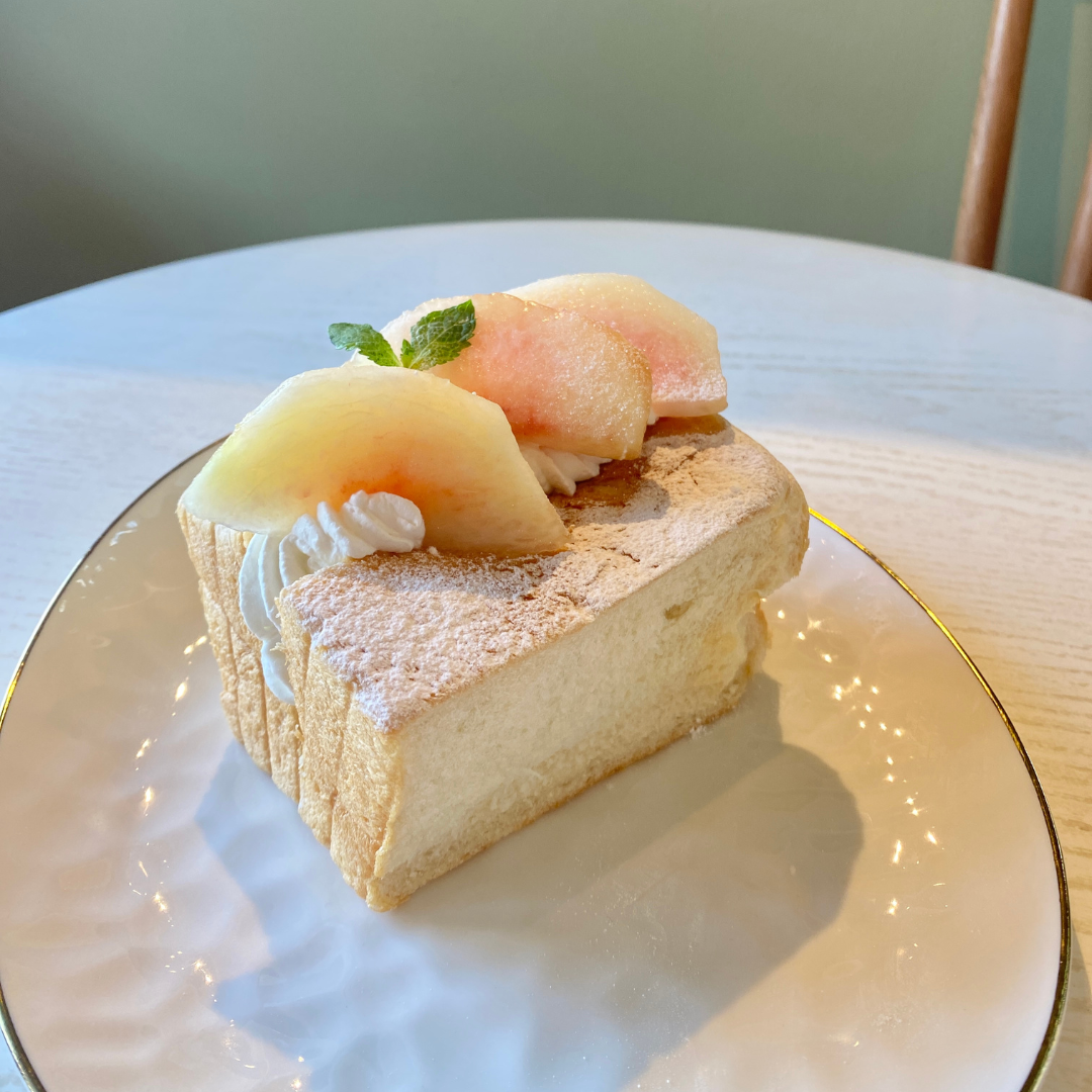 季節のフルーツサンド<白桃>